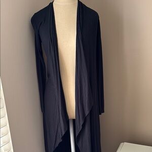 Chic Black Cardigan Sweater with Timeless Elegance